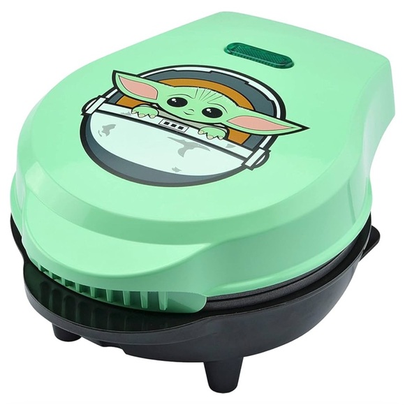 Star Wars The Mandolorian “The Child” Waffle Iron - Picture 1 of 4